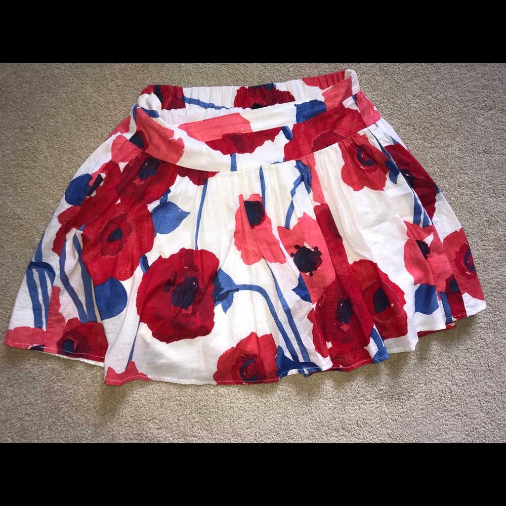 Gap red, white, and blue floral skirt
